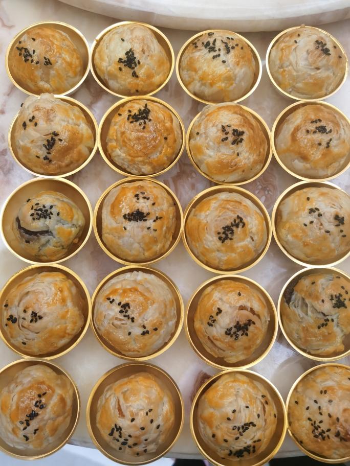 红豆沙蛋黄酥的做法