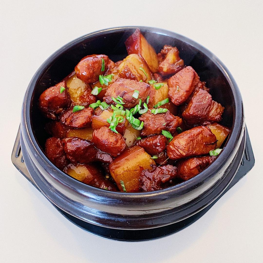 厨师长教你：“红烧肉”的家常做法，肉香四溢肥而不腻