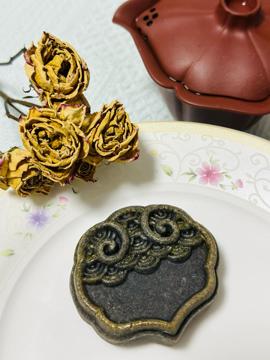 黑金网红月饼