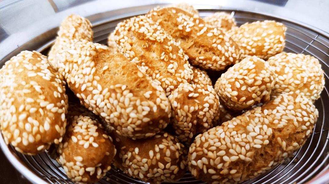 gx蓝天白云做的过年必备小零食月牙酥酥香可口附细节视频详解