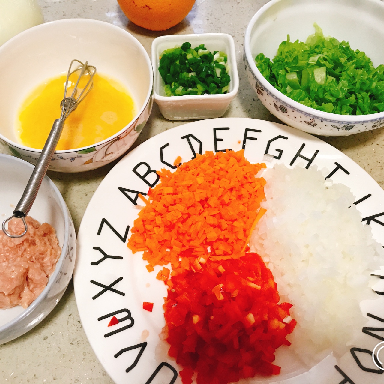 时素肉蛋饭-宝宝炒饭的做法 步骤1
