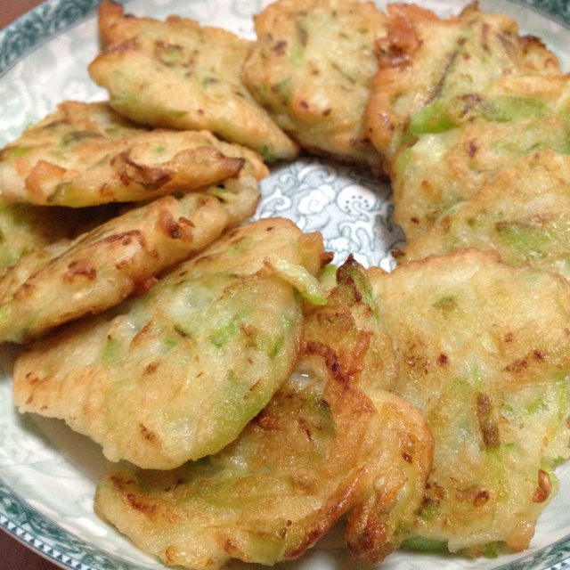 放学路上的老王做的美味丝瓜饼