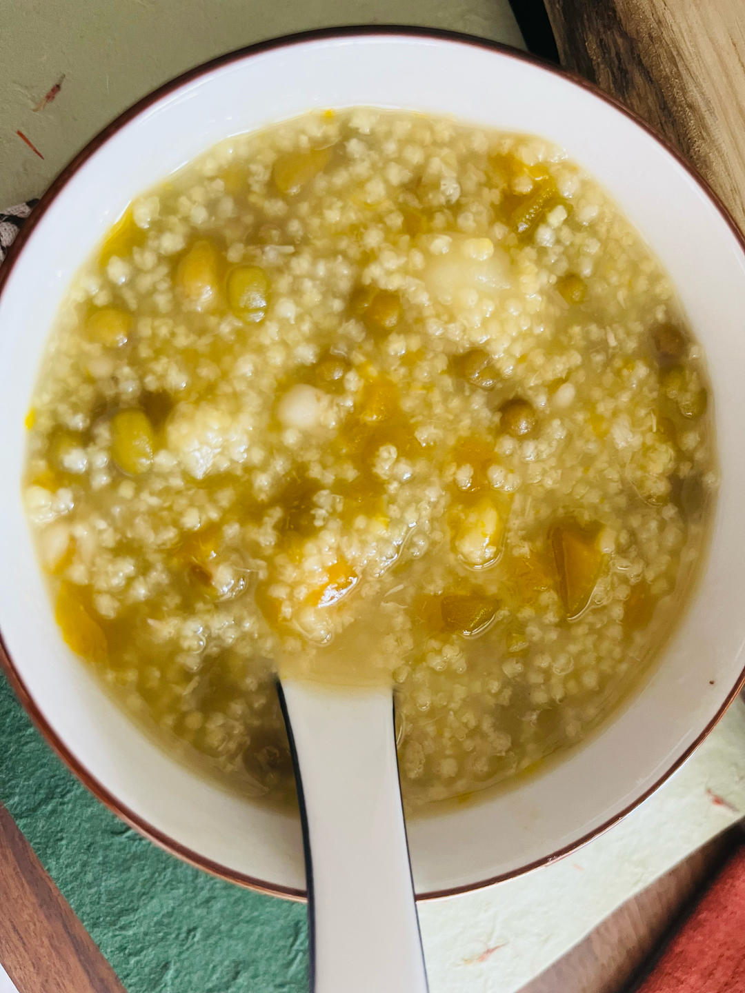 润肺解暑甜汤--百合马蹄绿豆汤