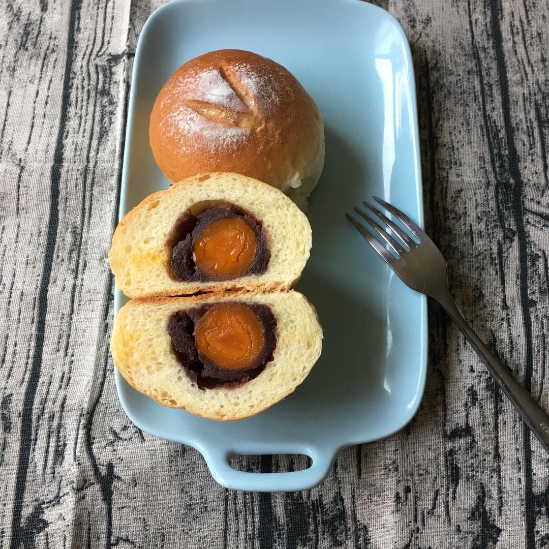 豆沙蛋黄面包～好吃到哭～