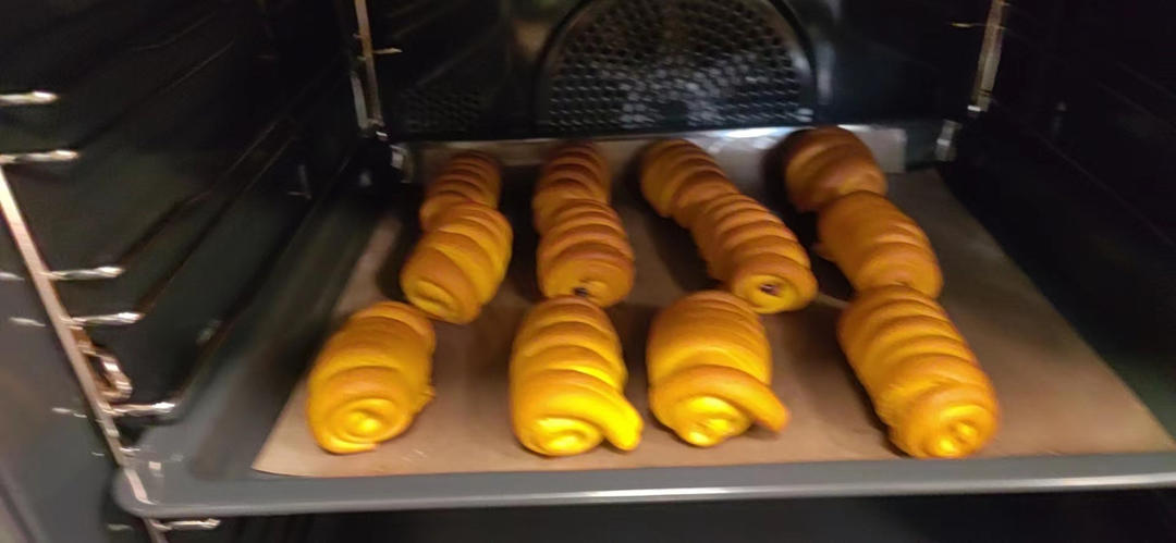 椰香南瓜奶酥小吐司🎃浓浓椰香🥥天然美味