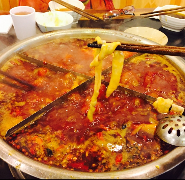 绝味川菜—重庆地道老火锅๑