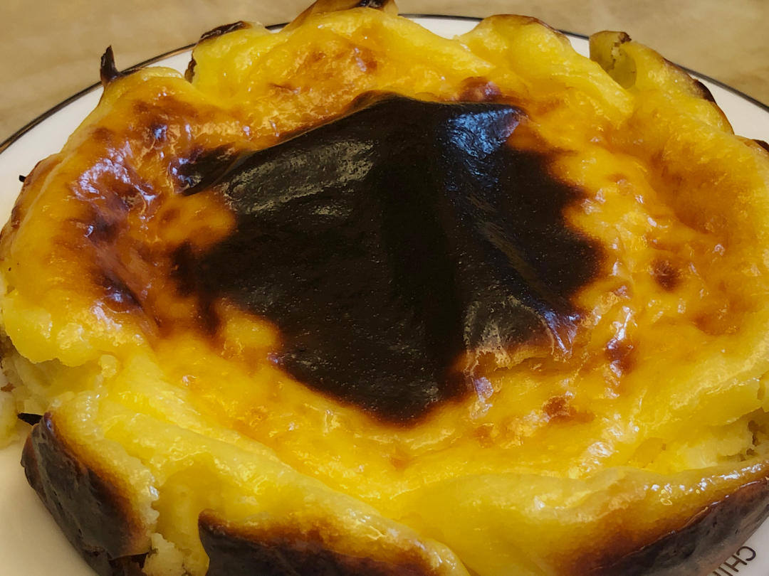 快手的网红basque cheesecake巴斯克焦芝士蛋糕