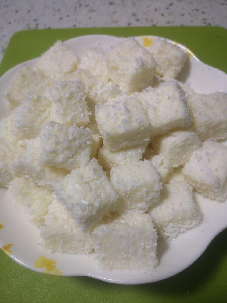 比85℃好吃百倍的椰蓉牛奶小方