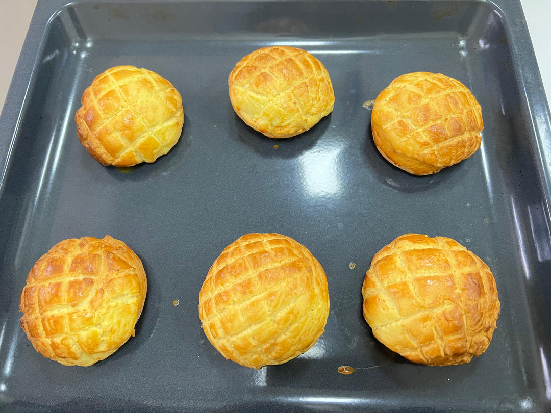 菠萝包