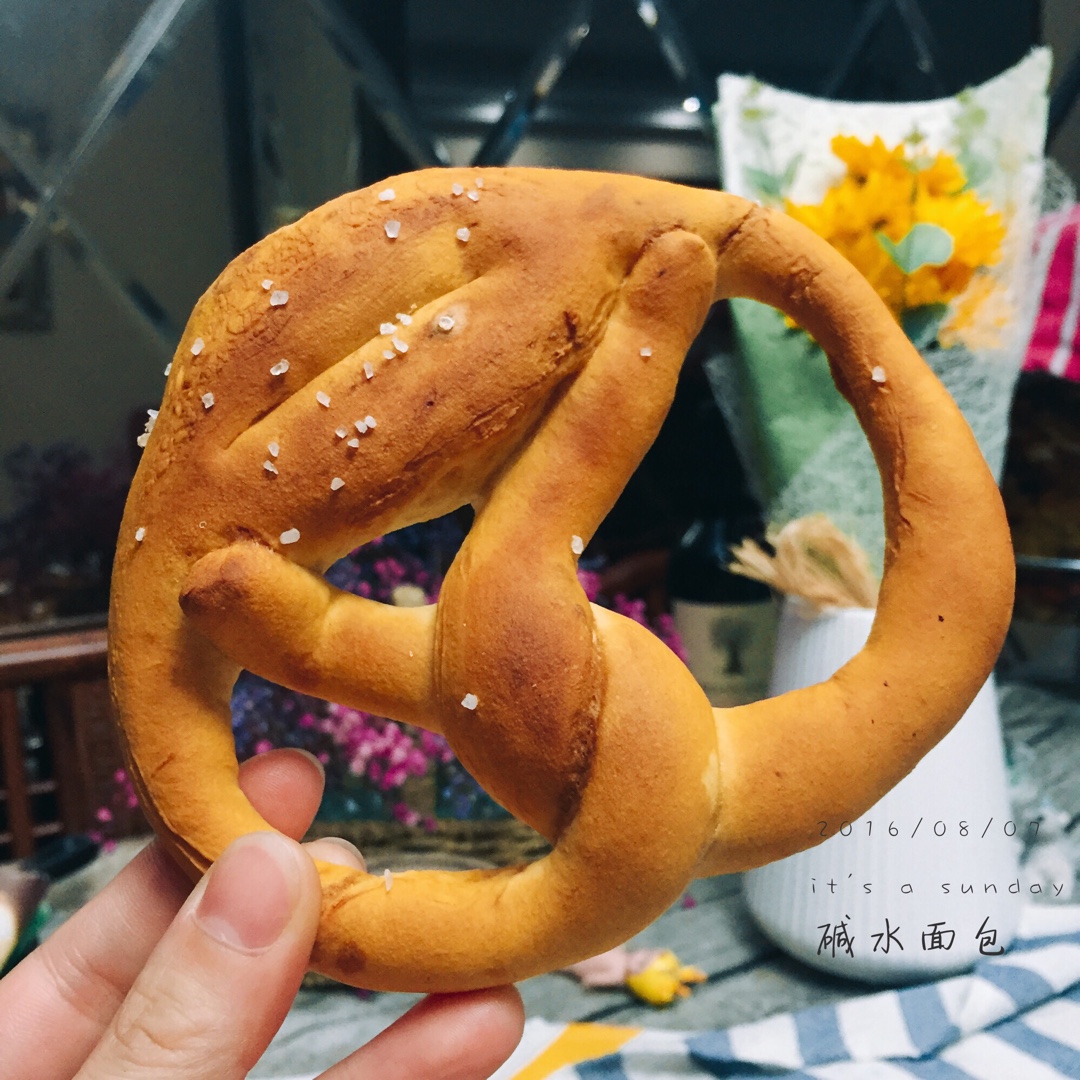 啤酒绝配-德国碱水包