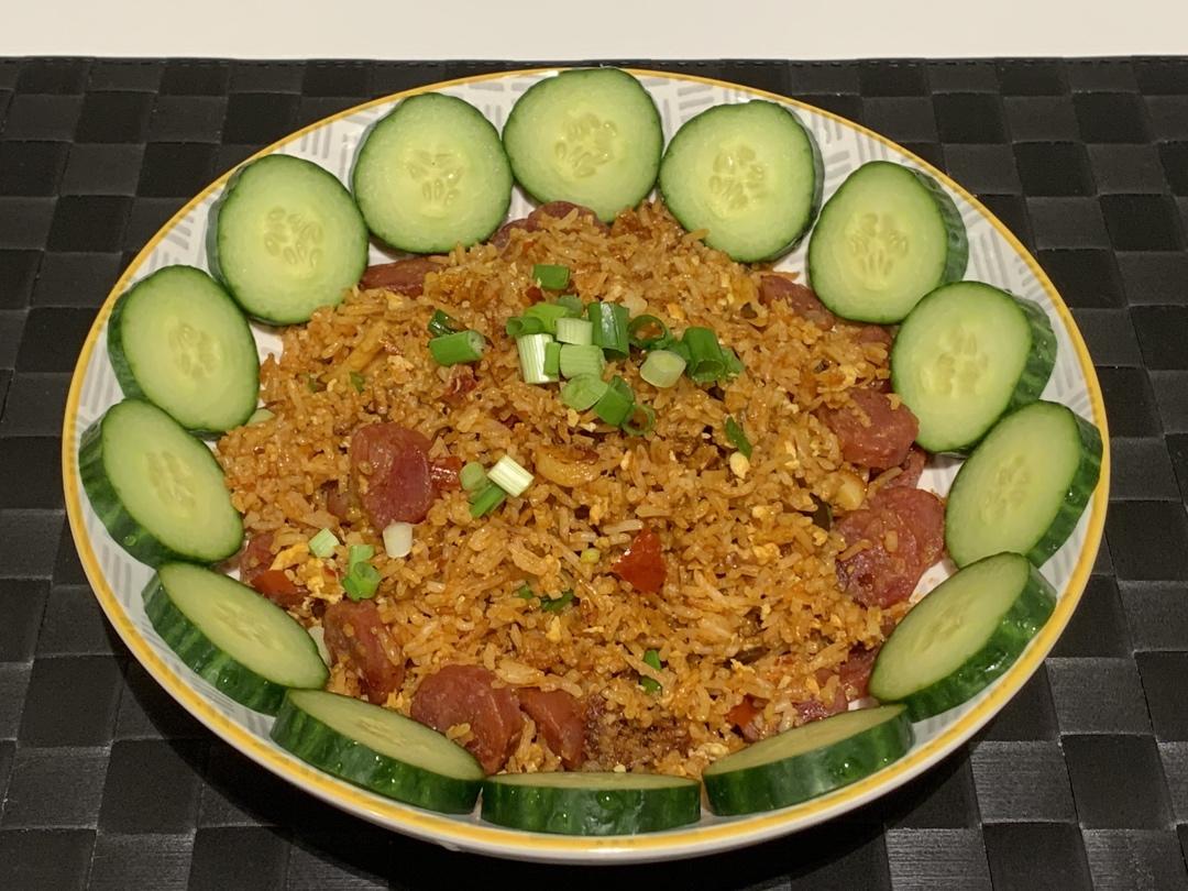 香肠蛋炒饭