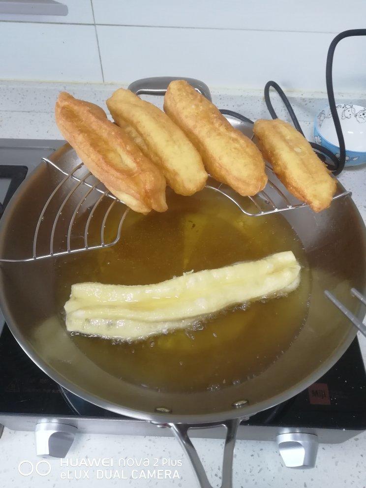 自制无泡打粉油条
