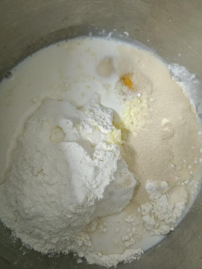 纯奶手撕吐司的做法 步骤1