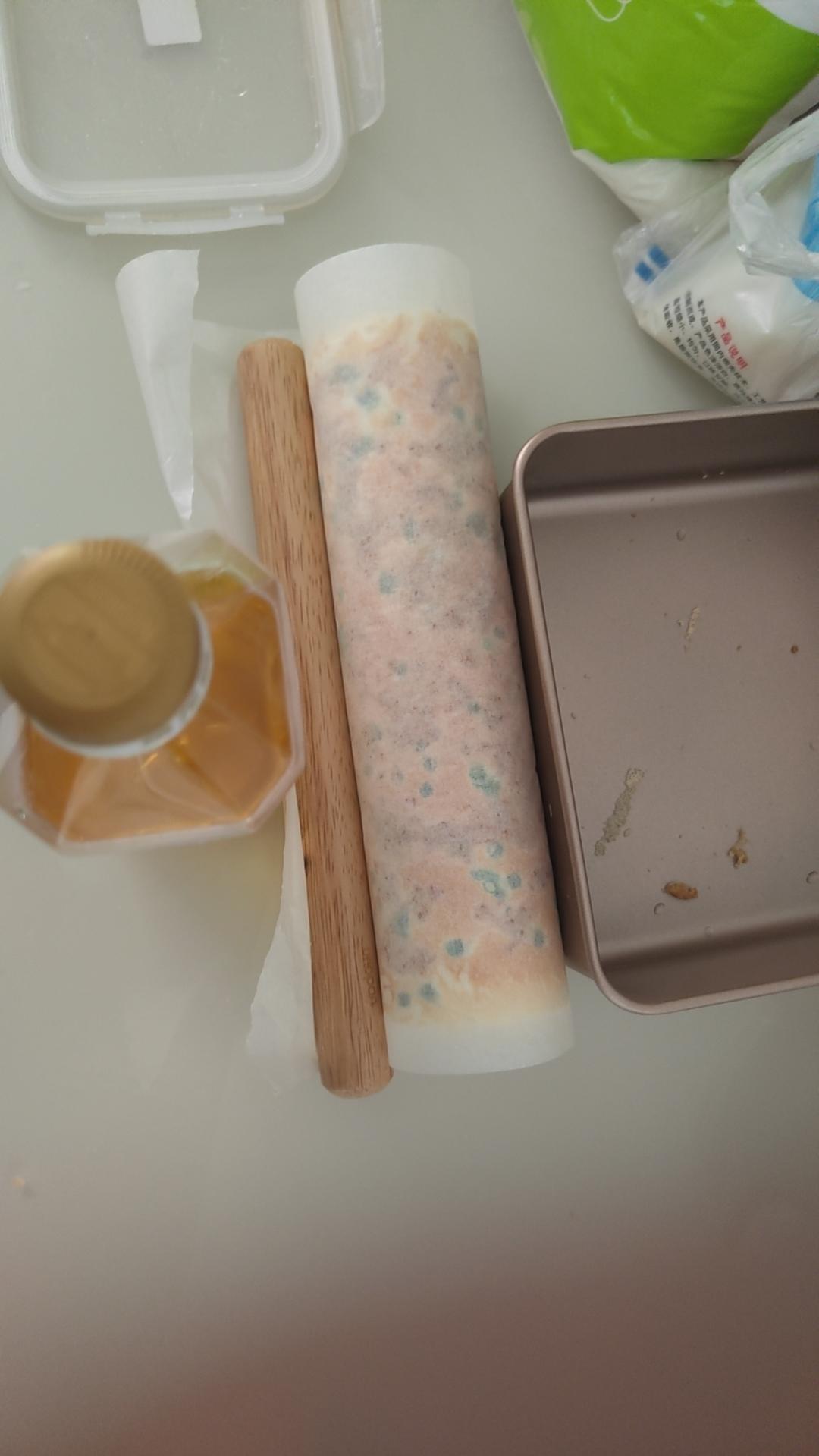 葡萄干蛋糕卷