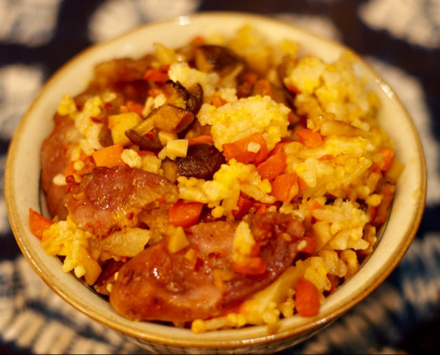 香肠煲仔饭