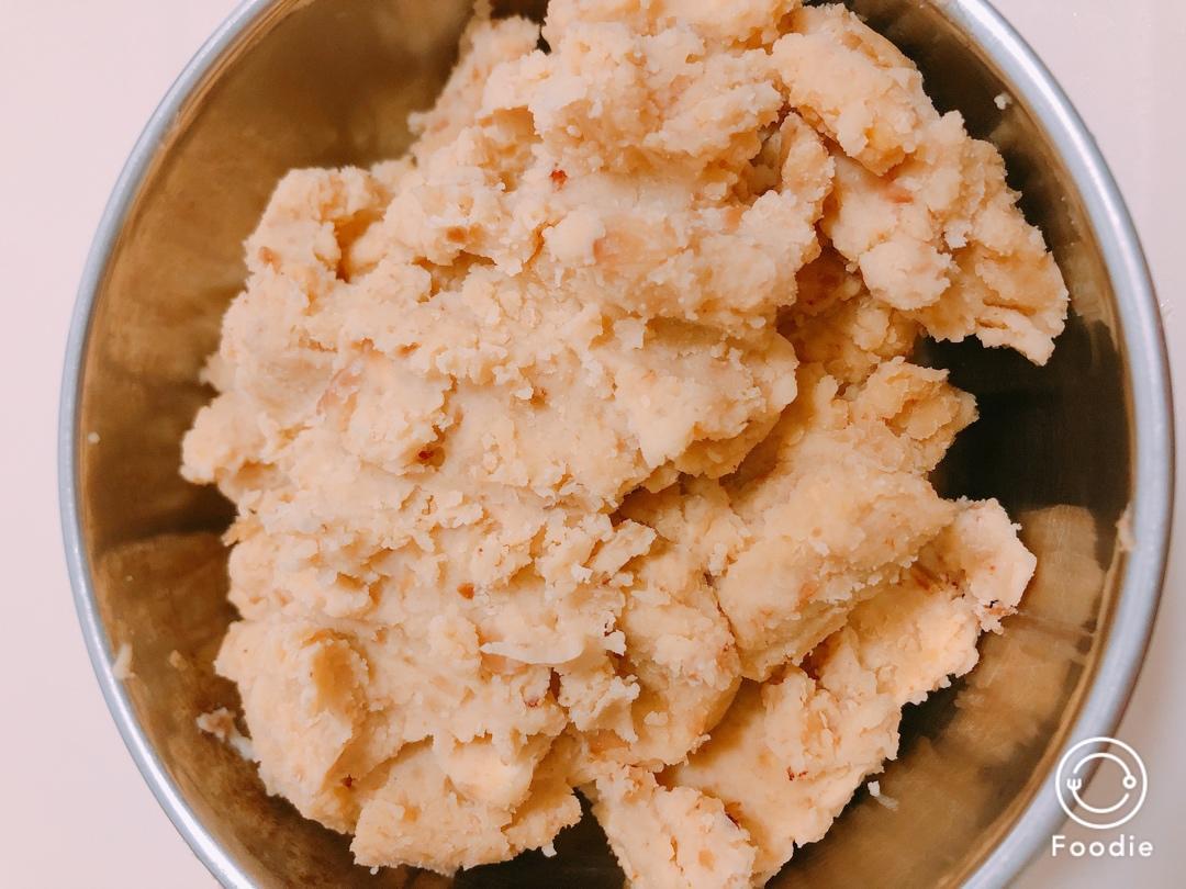 没齿难忘的自制莲蓉👩🏻‍🍳纯莲子的清香，甜而不腻😋（吃过后再也不想吃外面卖的莲蓉了）