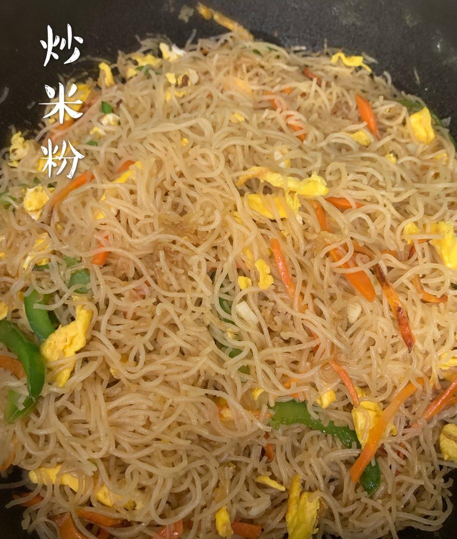厨师长教你：“鸡蛋炒米粉”的家常做法，满满的小技巧，先收藏了