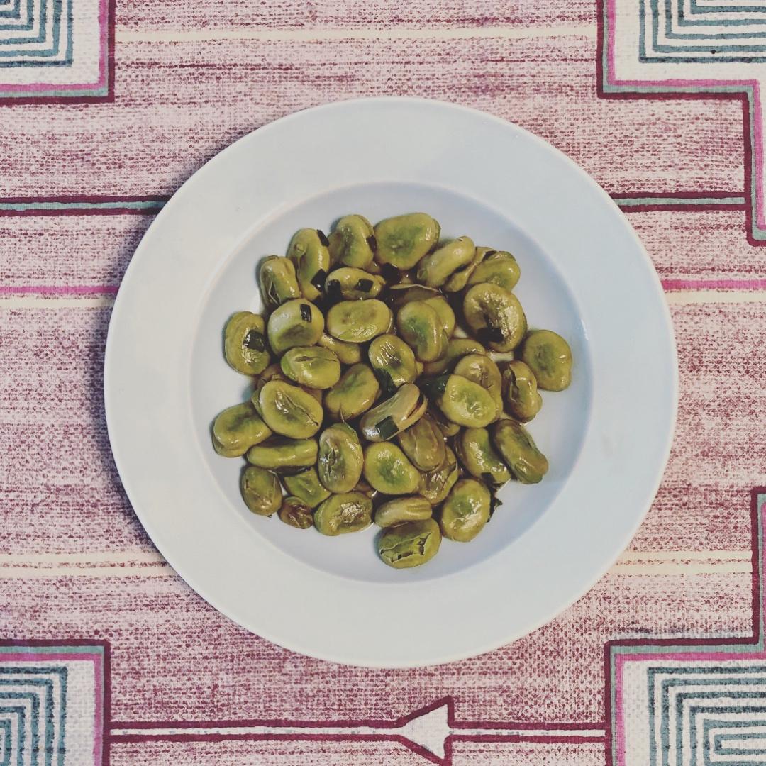 无比鲜美的葱油蚕豆