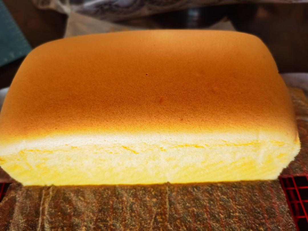 堪比柯基屁股
爆浆芝士🧀古早蛋糕