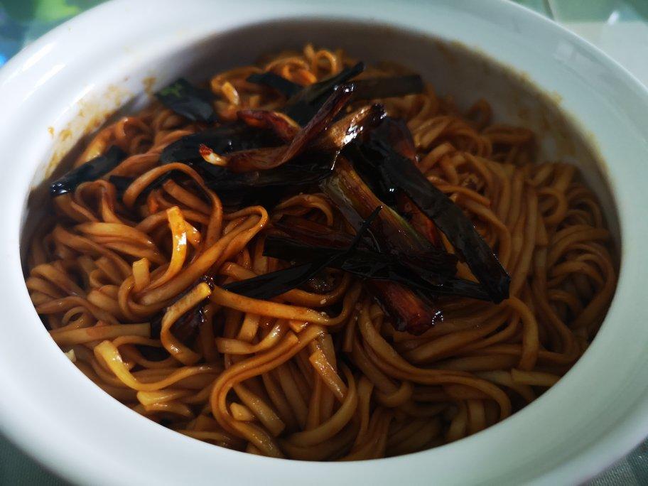 家常必备熬葱油教程+拌面