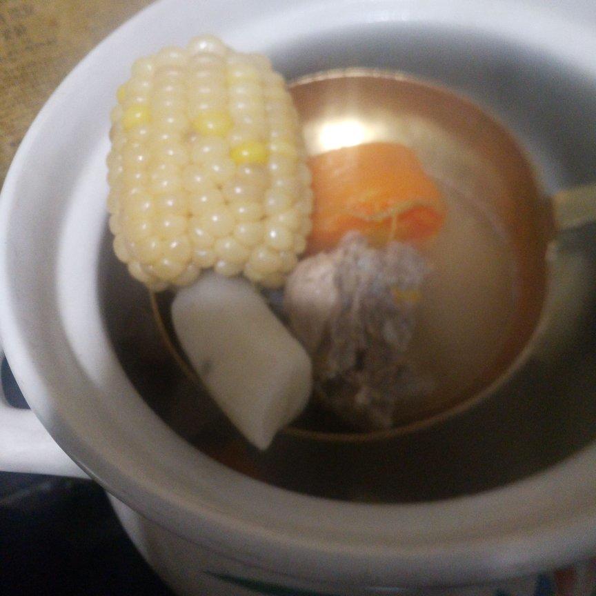 排骨玉米汤