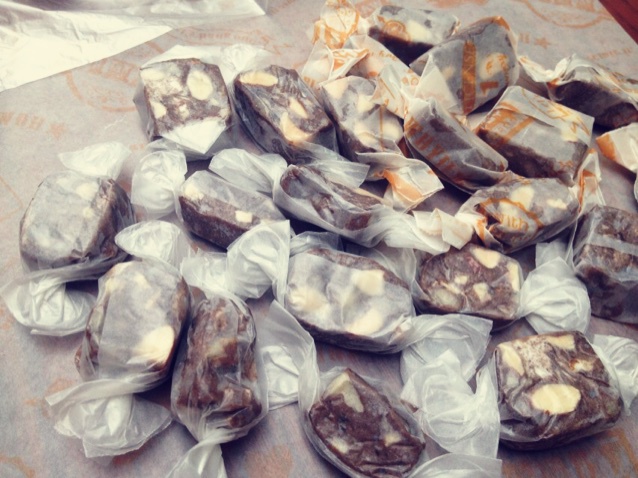 多味花生牛轧糖