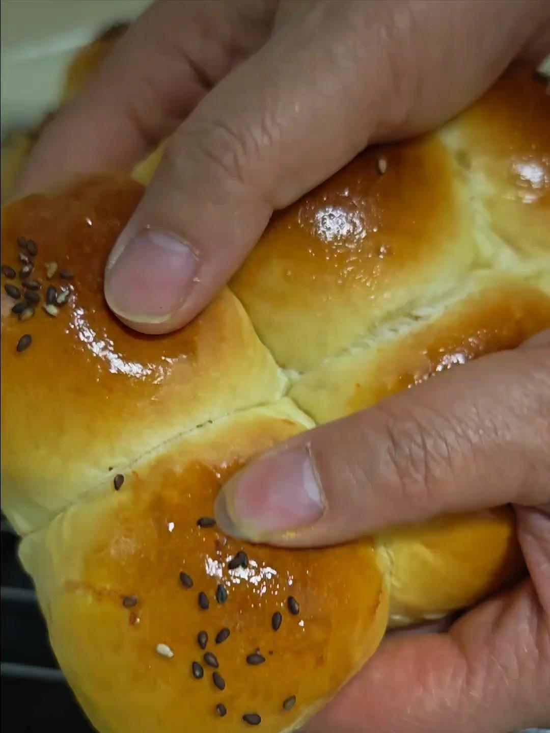 纯奶手撕吐司的做法 步骤1