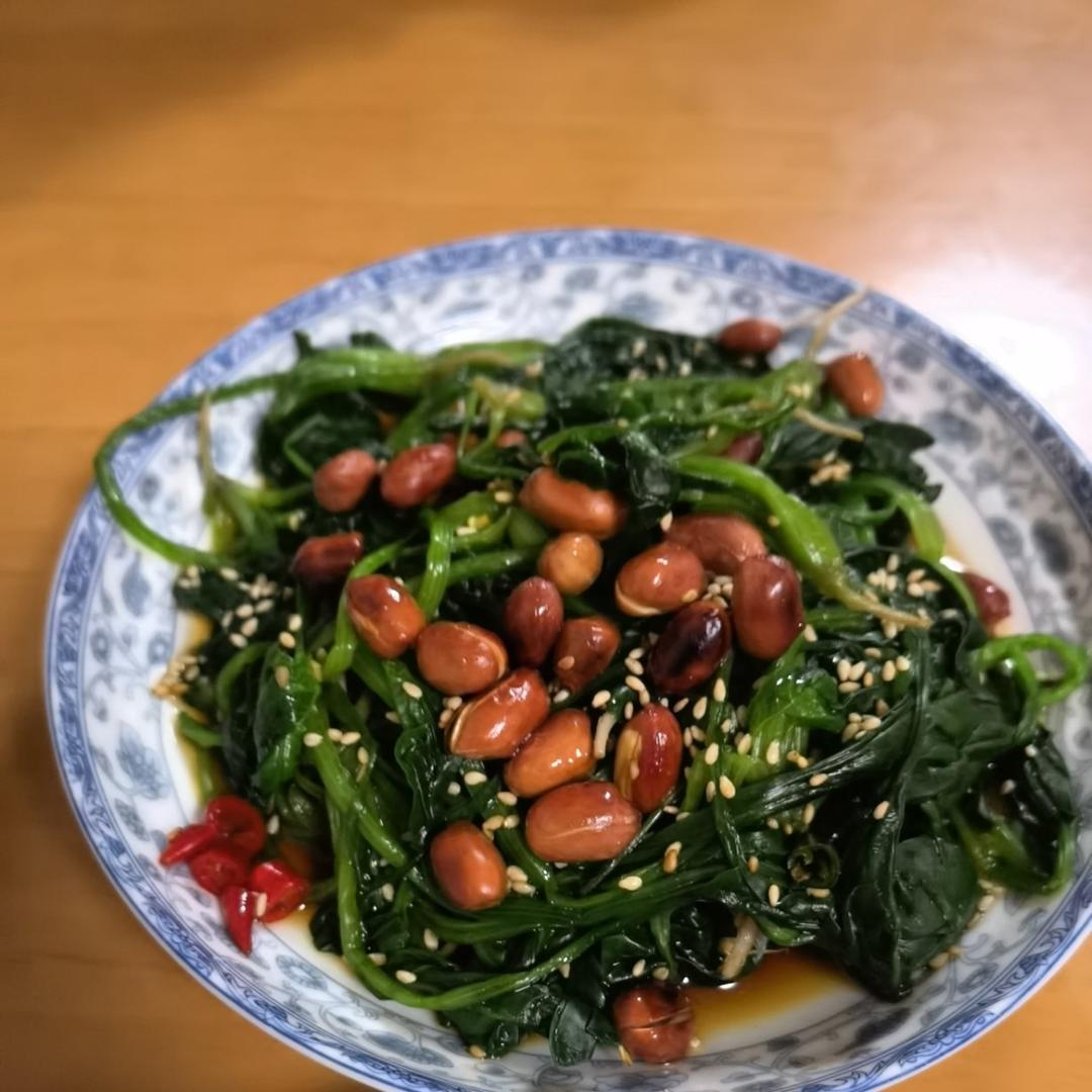 凉拌菠菜花生米