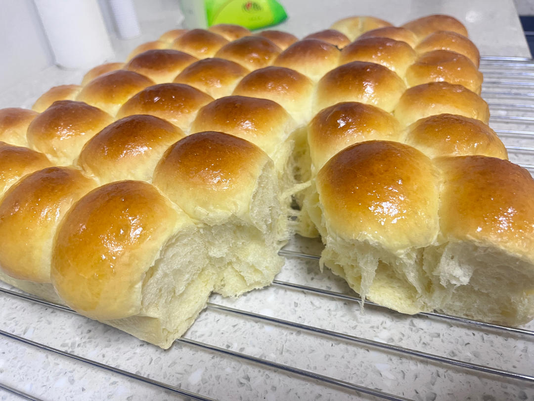 山姆同款黄油餐包，超简单在家就能复刻，卡白办了！