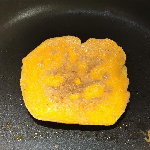 煎鸡蛋黄真香啊