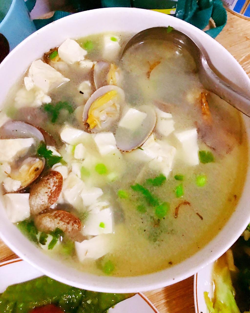 阿修罗422做的豆腐花蛤汤