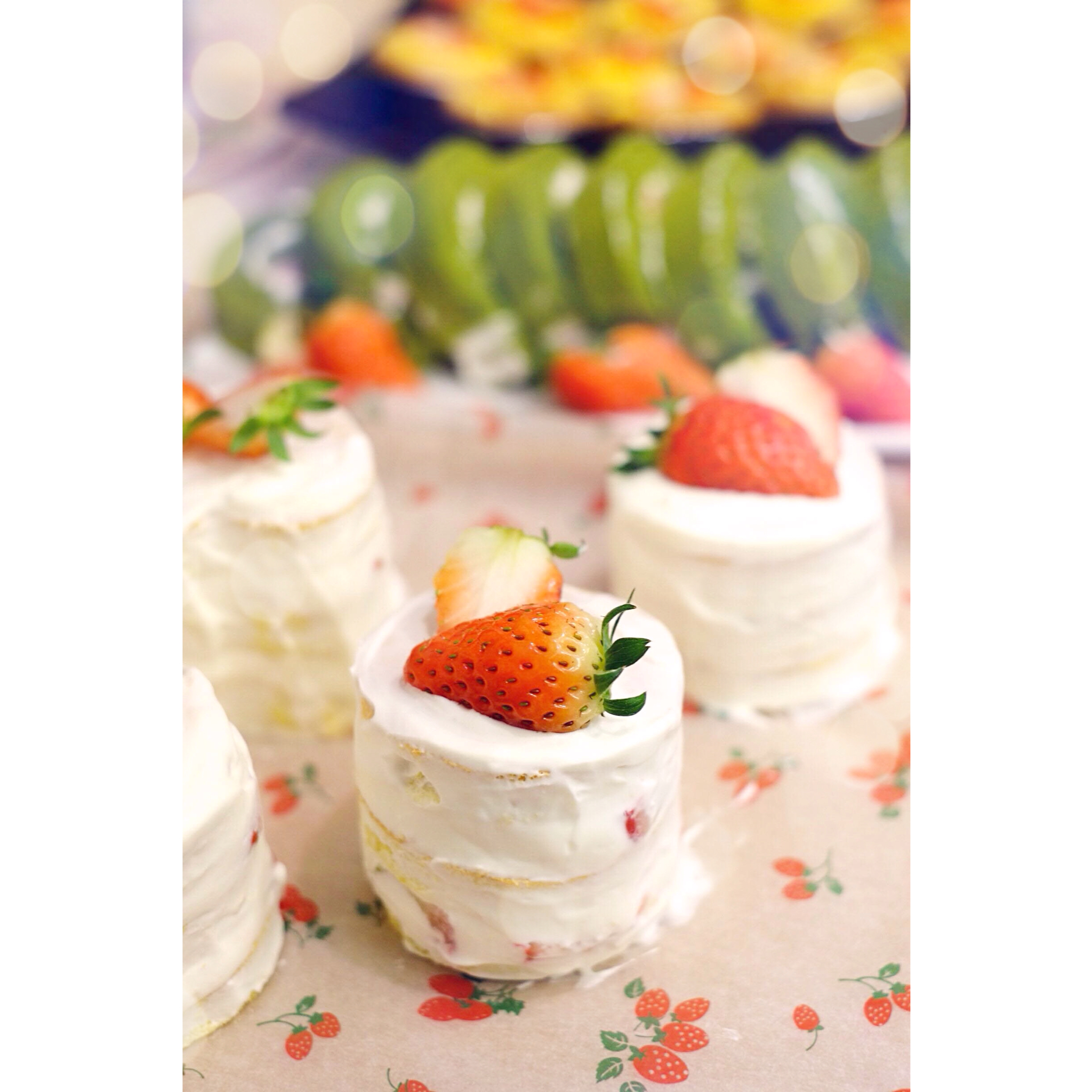 不一样的基础戚风蛋糕夹层<分片小残手也能快速搞定！>