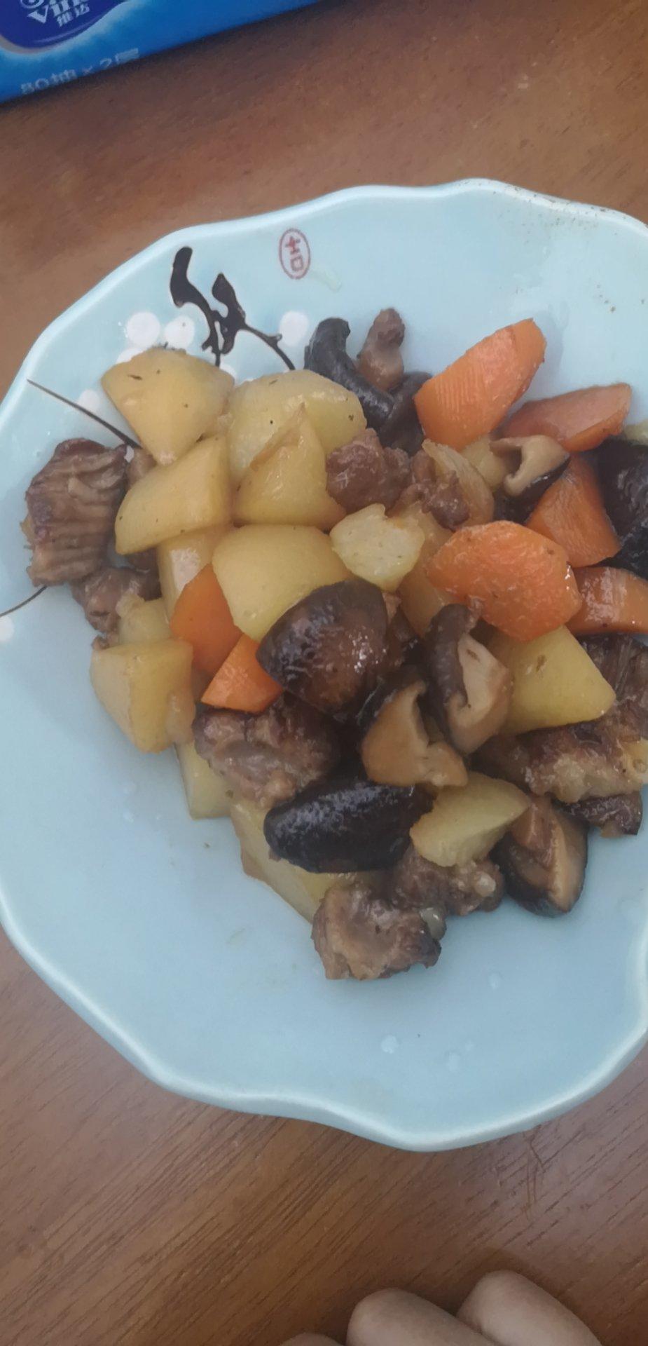土豆炖排骨