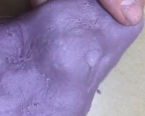 紫薯软欧包（内馅有麻薯，肉松，芋泥，口感超赞）配麻薯做法～的做法 步骤6