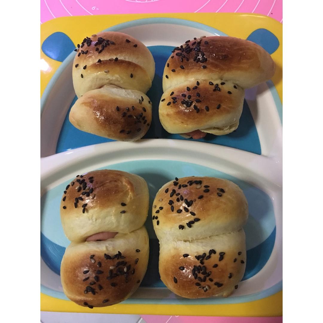 葱香火腿肠面包