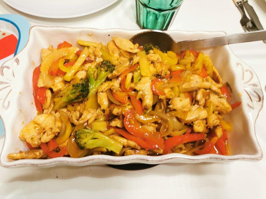 米饭🍚杀手鱼香鸡丝         （减脂期也可以吃）