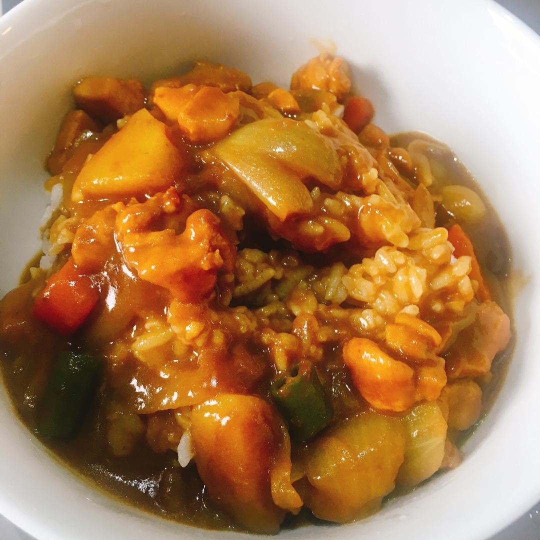 咖喱鸡肉饭
