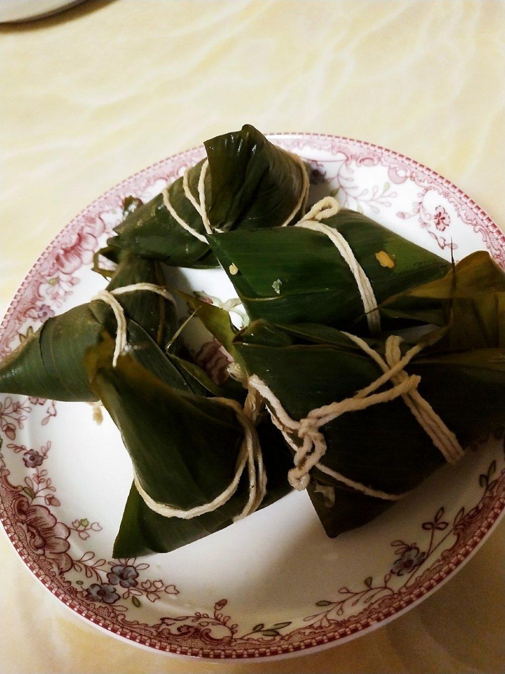 ✨包粽子～包出好看的粽子（简单，好操作，外婆手把手教的～）
