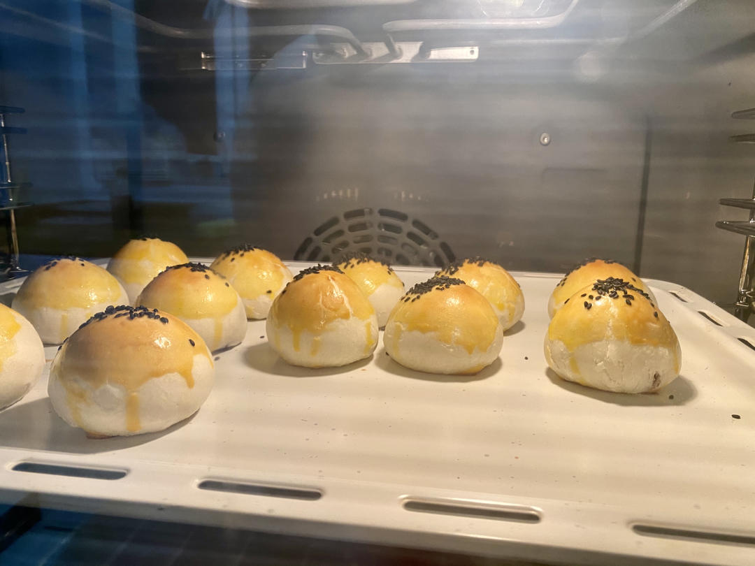 蛋黄酥