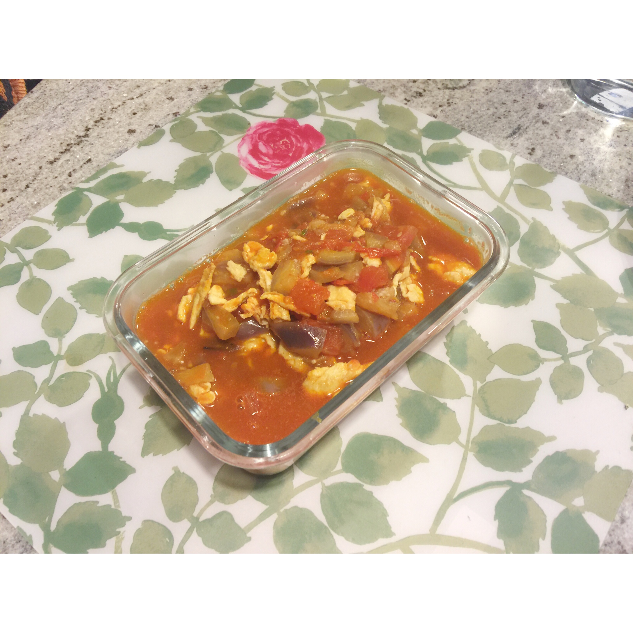 吃饱了不想家