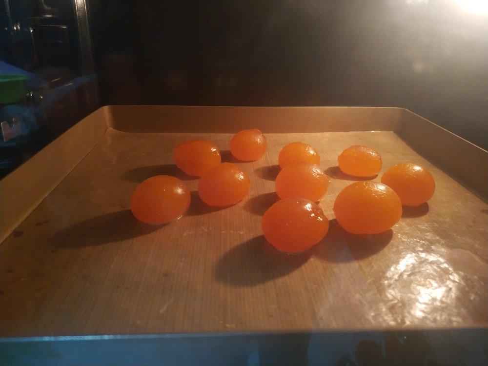 广式月饼—蛋黄芝麻月饼