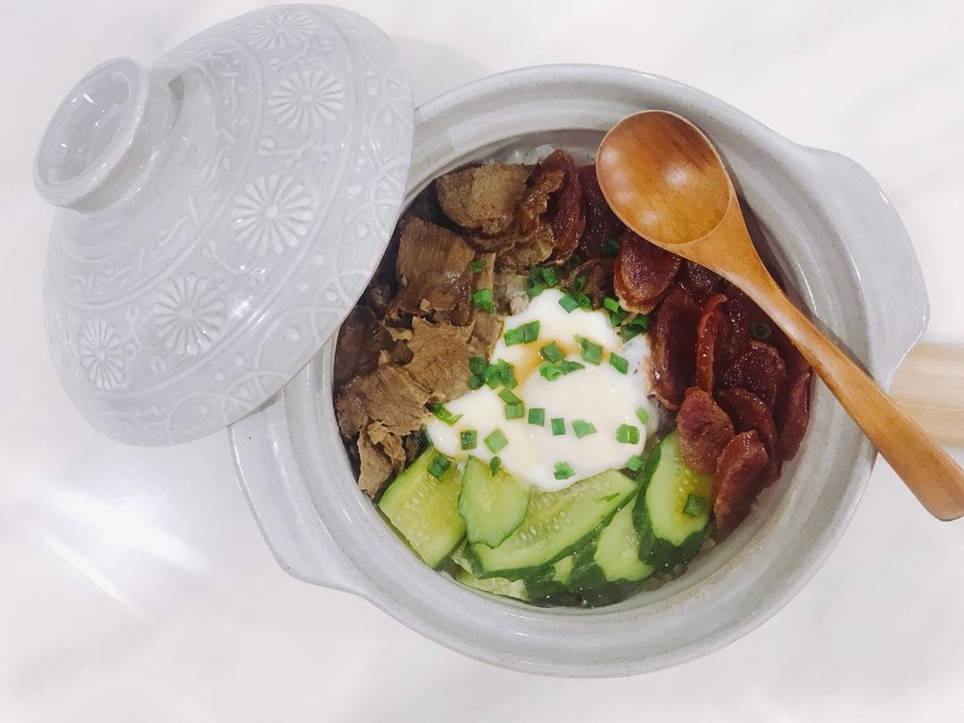 香肠煲仔饭