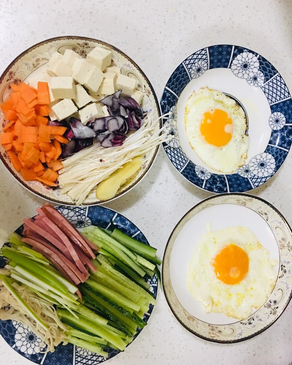 韩国石锅拌饭