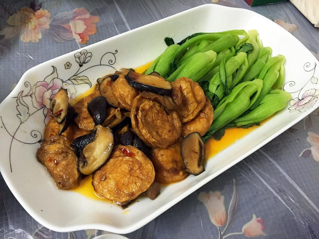 青菜香菇油面筋的做法