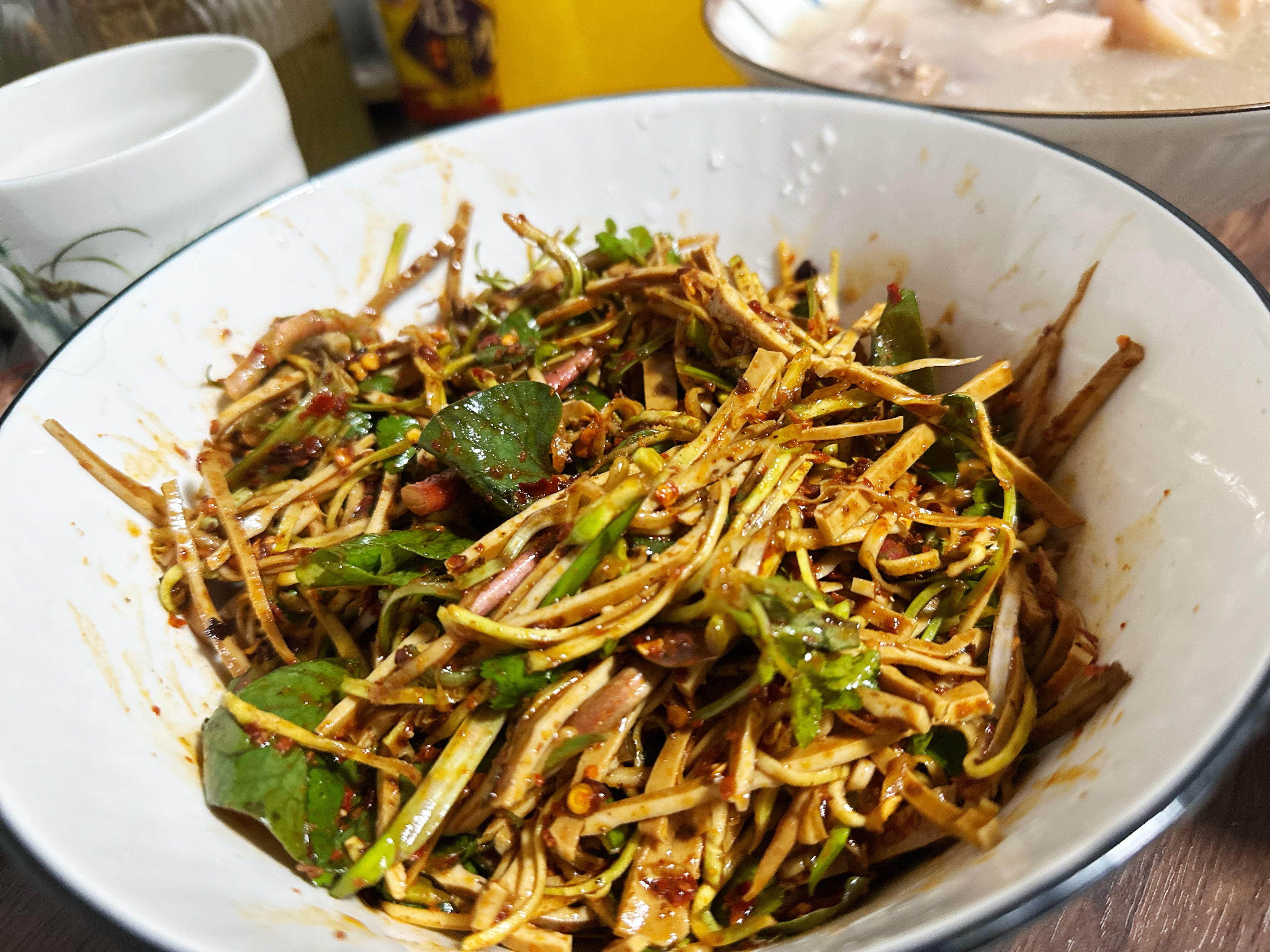 干拌下饭凉菜（豆腐干、青菜头、折耳根、香菜）