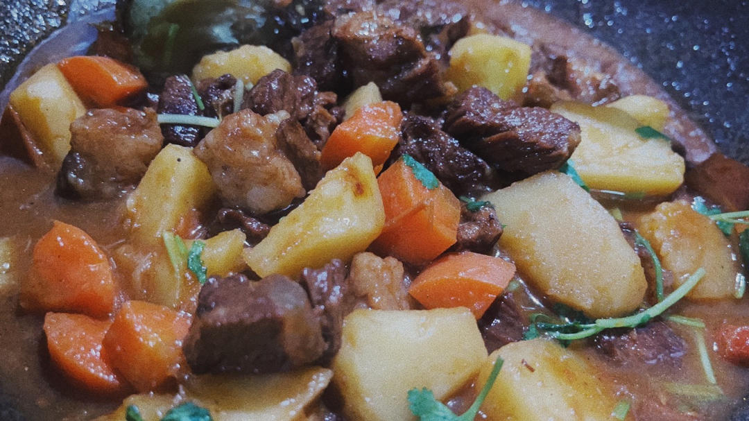 香喷喷炖牛腩