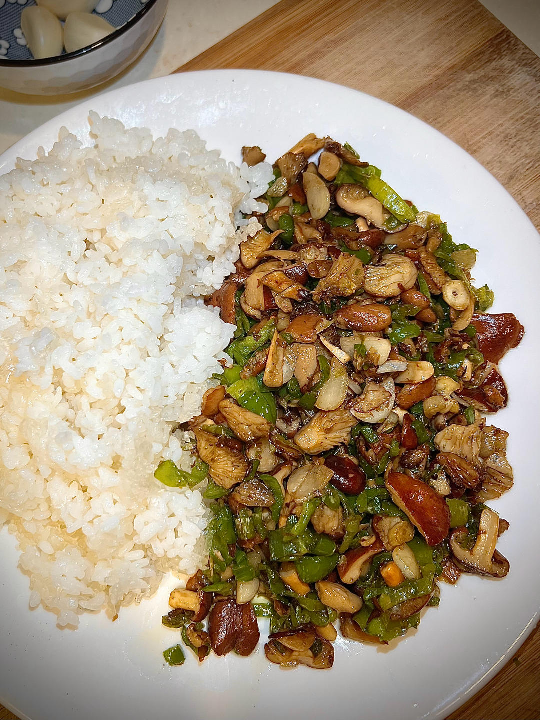 素炒野生菌（奶浆菌）