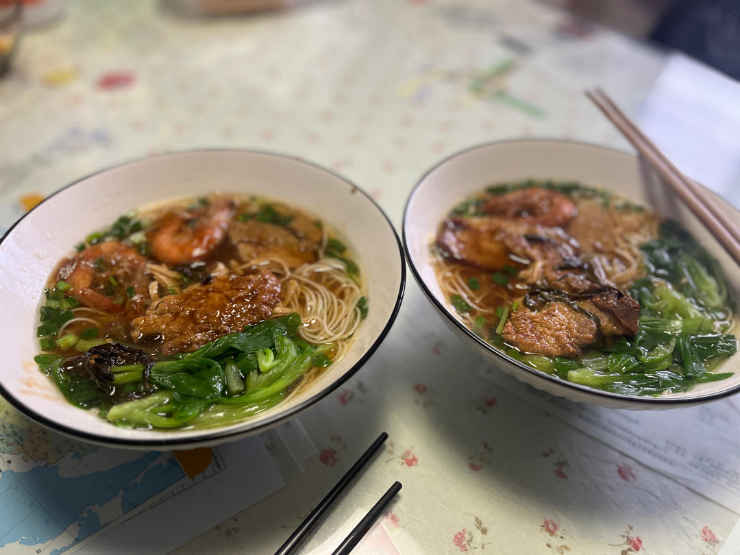 一碗热汤面