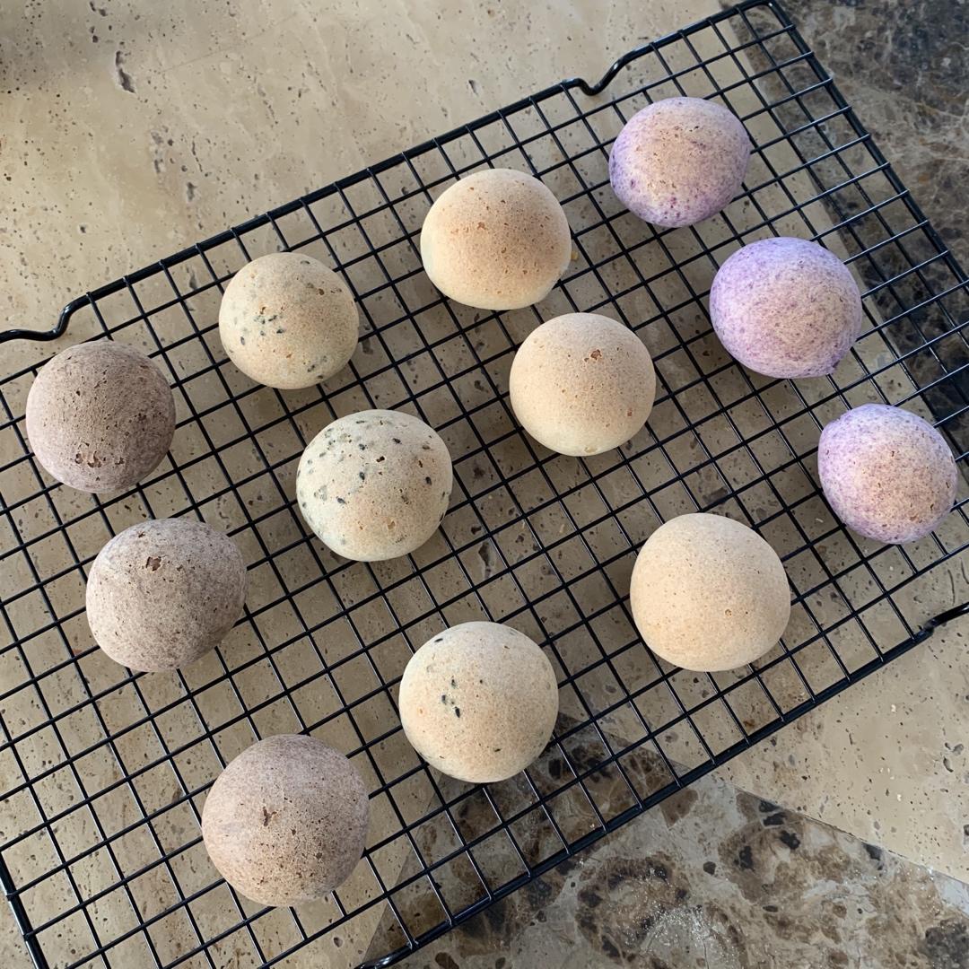 爆浆麻薯、爆浆恐龙蛋、爆浆小团子