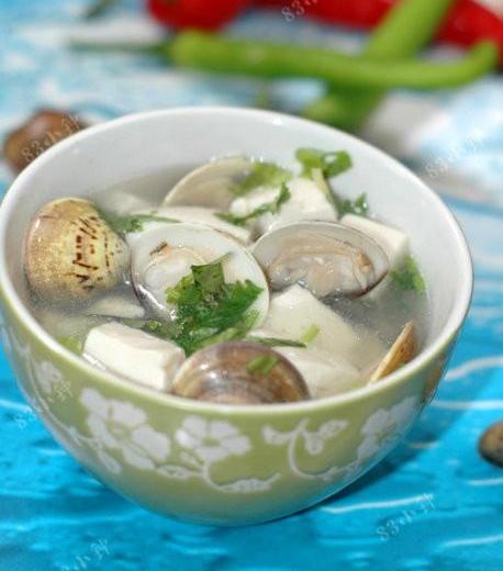 豆腐蛤蜊汤的做法
